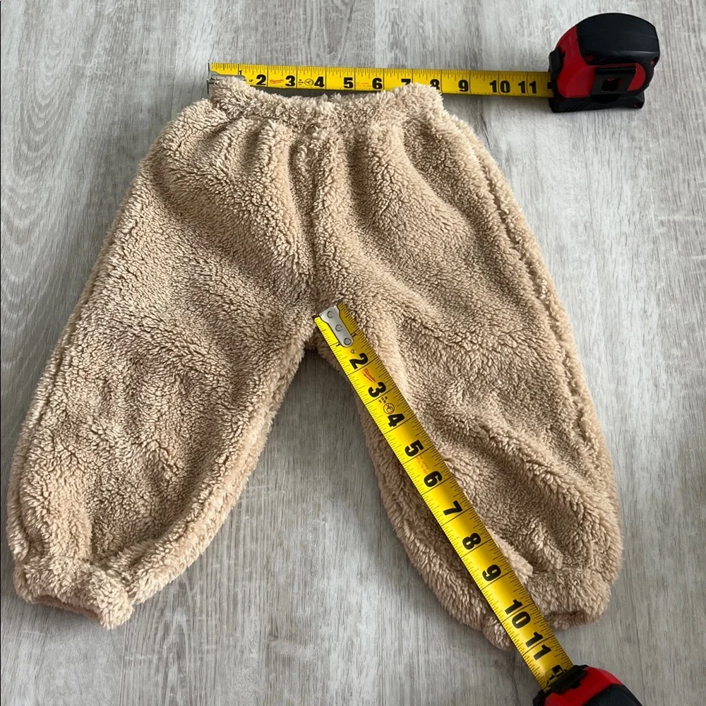 Rylee + Cru Sherpa Jogger Pants Sweatpants Beige Cozy 18-24 M NWT Winter Neutral